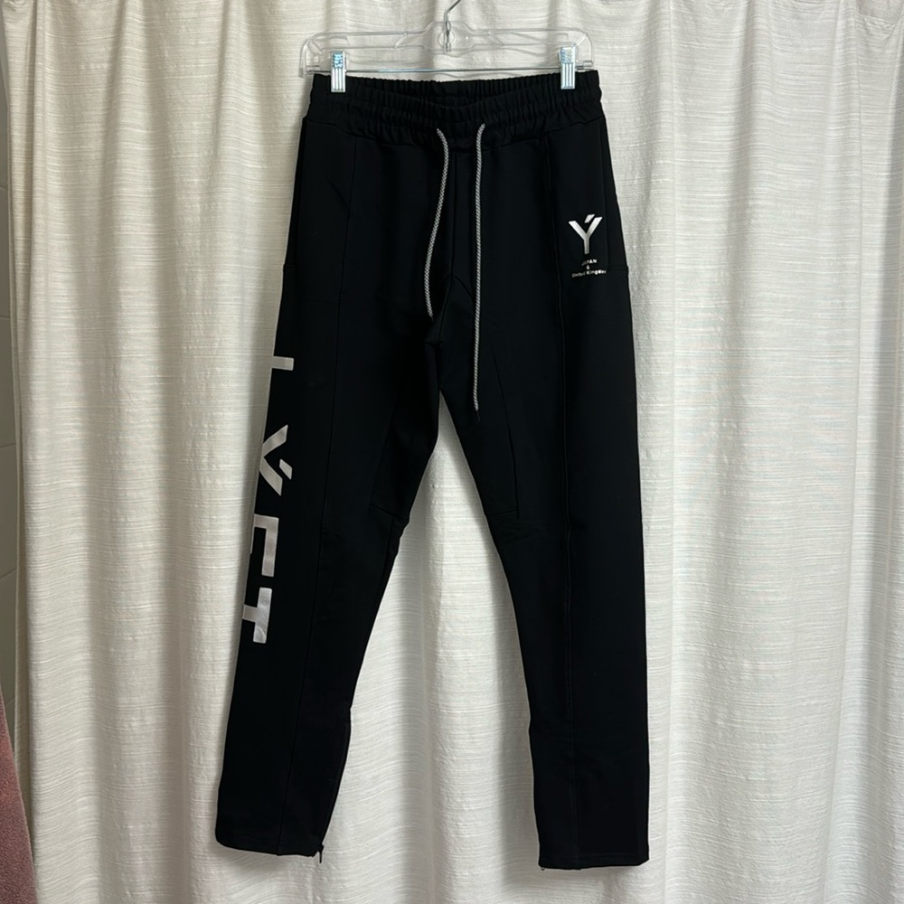 *BRAND NEW NEVER WORN* Fitness Engineering black joggers